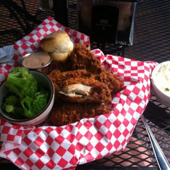 Roost Fried Chicken - INSANELY good chicken, great grits, and farmer's market-quality broccoli. - Southern Near Me - Bozeman, Montana Roost Fried Chicken - INSANELY good chicken, great grits, and farmer's market-quality broccoli. - Southern Near Me - Bozeman, Montana