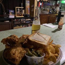 RK's Bar & Grill - Broasted chicken.