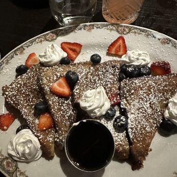 Adelinas Restaurant & Bar - French Toast - Italian Near Me - Philadelphia, Pennsylvania Adelinas Restaurant & Bar - French Toast - Italian Near Me - Philadelphia, Pennsylvania