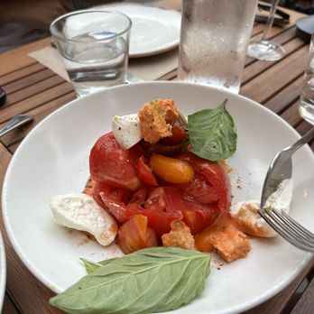 Evelina - Heirloom tomatoes salad - Italian Near Me - Brooklyn, New York