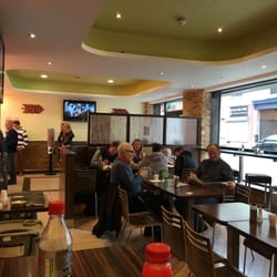 Maureens Fish & Burger Bar - Sit In area