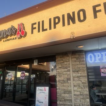 Luna's Lunpias - Filipino Near Me - Poway, California