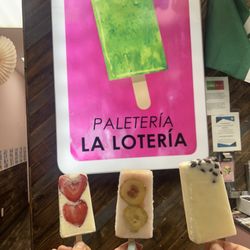 Paleteria La Loteria - Fresas con Crema, guava, arroz con leche paletas