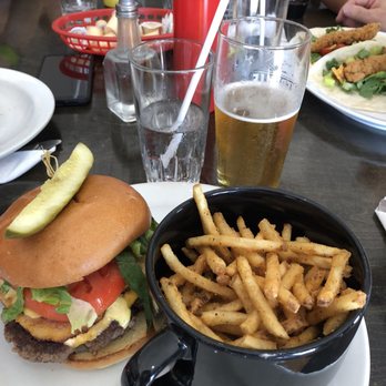 Garfield's - Breakfast & Brunch Near Me - Harrow, Ontario