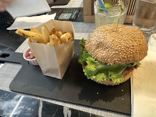 Essex Burger by null