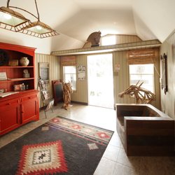 Lereve Stables - Lounge area