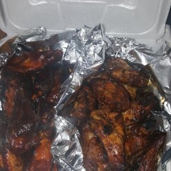Armour's BBQ and Catering - Yumo