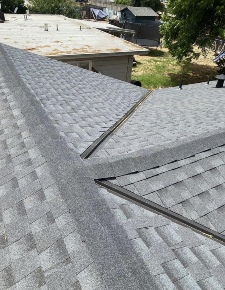 Slide of Aranda Roofing