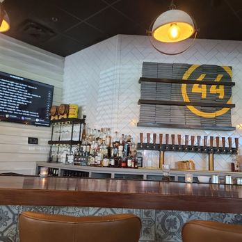 44 Mills Kitchen + Tap - Full Bar - New American Near Me - Concord, North Carolina