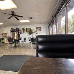 M&M Deli - Interior view
