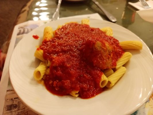 Minard's Spaghetti Inn by null
