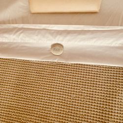 Sunny Soul Massotherapy - Find peace on our heated comfortable massage table.