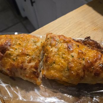 85°C Bakery Cafe - Bakersfield - Garlic Cheese - Bakeries Near Me - Bakersfield, California 85°C Bakery Cafe - Bakersfield - Garlic Cheese - Bakeries Near Me - Bakersfield, California
