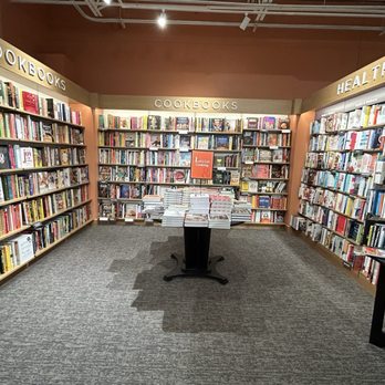Barnes & Noble - Bookstores Near Me - Phoenix, Arizona