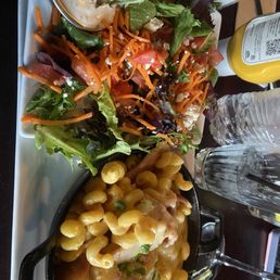 Irish Mac n' cheese with a spring salad
