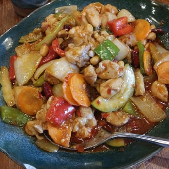 Ramen & Dumpling House - Gong bao chicken 宫保鸡丁 - Chinese Near Me - Vermont South, VIC