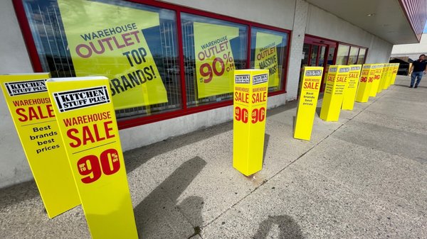 Shoppers World Brampton by null