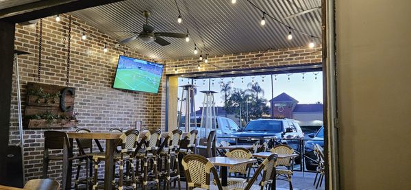 Crust Pizzeria by null