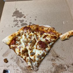Casey's - Meat galore medium