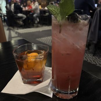 Eddie's - Edmond - Old fashioned and berry mojito - Cocktail Bars Near Me - Edmond, Oklahoma