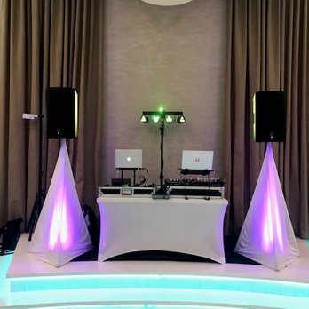 DJ Alfonso Y - Dual dj controller set up cause we can - DJs Near Me DJ Alfonso Y - Dual dj controller set up cause we can - DJs Near Me