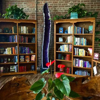 Stone Age - Cute book nook!! - Jewelry Near Me - Tallahassee, Florida