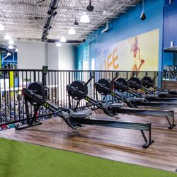 Onelife Fitness - Greenbrier