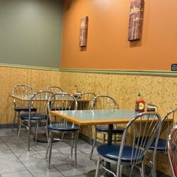 Tasty House - Seating
