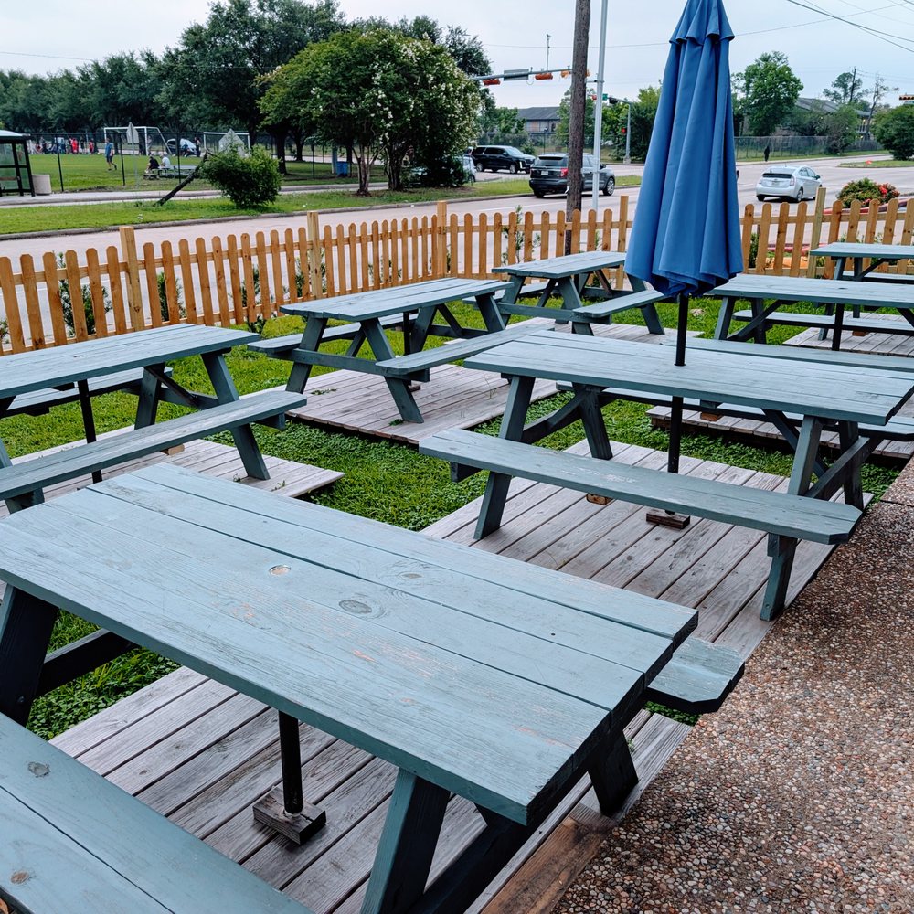 Don Pepe - Outside Seating - Mexican Near Me - Houston, Texas