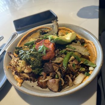 The Henry - Harvest Bowl - Coffee & Tea Near Me - Coronado, California