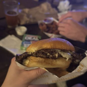 Armadillo Den - Burger - Bars Near Me - Austin, Texas