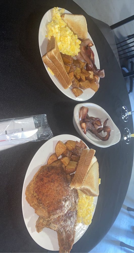 PLUSH LOUNGE Updated September 2024 904 Business Loop 70E, Columbia