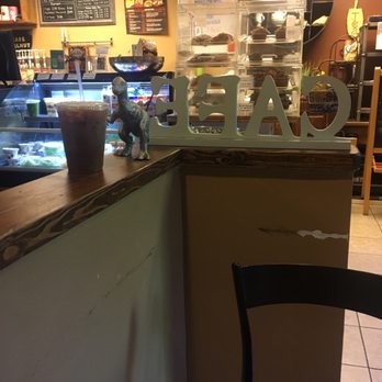 Cafe Walnut - Salad Near Me - Philadelphia, Pennsylvania