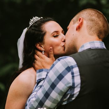 Cassie Newquist Photodesign - Port Orchard wedding photographer - Session Photography Near Me Cassie Newquist Photodesign - Port Orchard wedding photographer - Session Photography Near Me