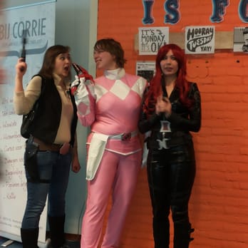 De Mafkees - Stoere power chicks!! - Hostels Near Me - Rotterdam, ZH
