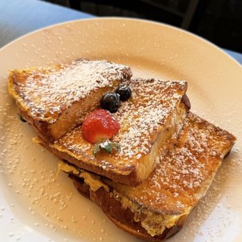 Sweet E's Cafe - stuffed french toast - Cafes Near Me - Honolulu, Hawaii Sweet E's Cafe - stuffed french toast - Cafes Near Me - Honolulu, Hawaii