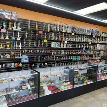 SMOKER'S OUTLET - Updated May 2026 - 23 Photos - 502 State St, New Albany,  Indiana - Vape Shops - Phone Number