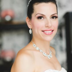 Faces By Di - Airbrush makeup