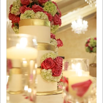 Rafi's Pastry - Bakeries Near Me - Glendale, California