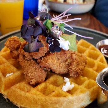Namo Café Bistro - Edmonton Trail - Breakfast & Brunch Near Me - Calgary, Alberta