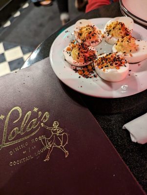 Lola's Hi/Lo Lounge by null