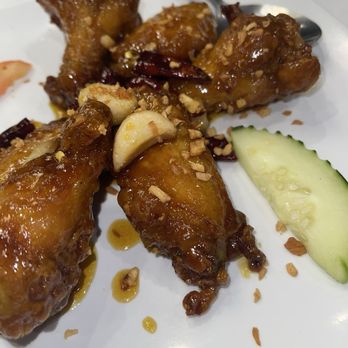 Garlic & Chives - Chicken wings - Vietnamese Near Me - Artesia, California Garlic & Chives - Chicken wings - Vietnamese Near Me - Artesia, California