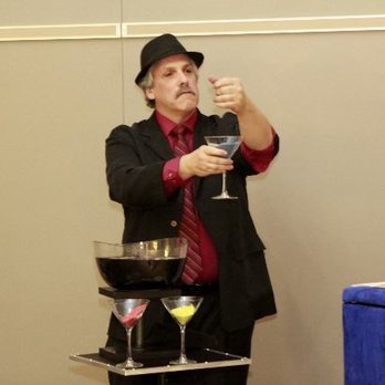 Aaron Kehdabra MagicMakers - Theme Holiday show - Magicians Near Me Aaron Kehdabra MagicMakers - Theme Holiday show - Magicians Near Me