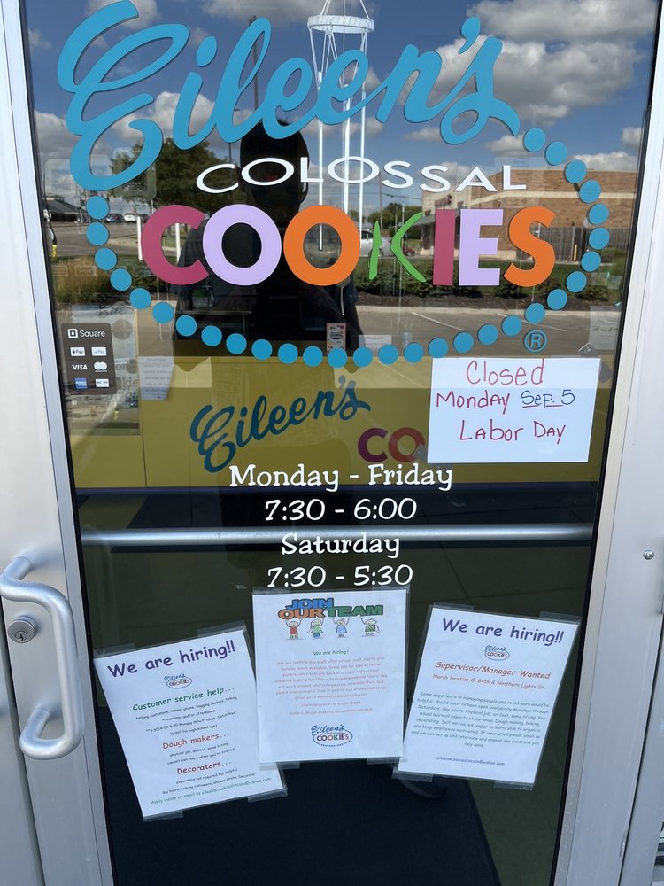 EILEEN’S COLOSSAL COOKIES Updated April 2024 20 Photos 8244 Northern Lgts, Lincoln