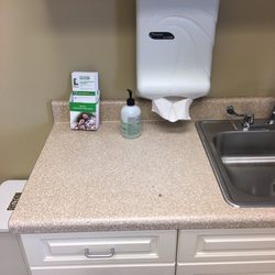 Otolaryngology Associates of the MidSouth - One of the dirty counters inside the room