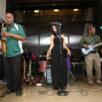 Beverly Arts Center - Love Shack Gala & Auction - Performing Arts Near Me - Chicago, Illinois