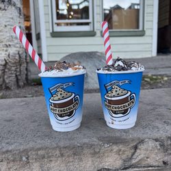 Mountain Top Cookie Shop - Toffee Nut Hot Chocolate & Dark Chocolate Hot Chocolate