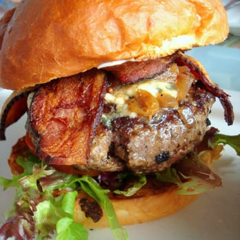 26 Beach Restaurant - bacon, blue-cheese, grilled onions, spring mix - New American Near Me - Venice, California