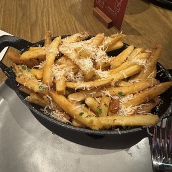 CRAFT Beer Market Edmonton - Truffle parm fries - Canadian (New) Near Me - Edmonton, Alberta CRAFT Beer Market Edmonton - Truffle parm fries - Canadian (New) Near Me - Edmonton, Alberta