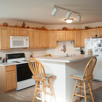 Hickory Pointe - Kitchen's with plenty of cabinet space can be found inside our two bedroom apartments at Regency Place! - Condominiums Near Me - Sun Prairie, Wisconsin Hickory Pointe - Kitchen's with plenty of cabinet space can be found inside our two bedroom apartments at Regency Place! - Condominiums Near Me - Sun Prairie, Wisconsin